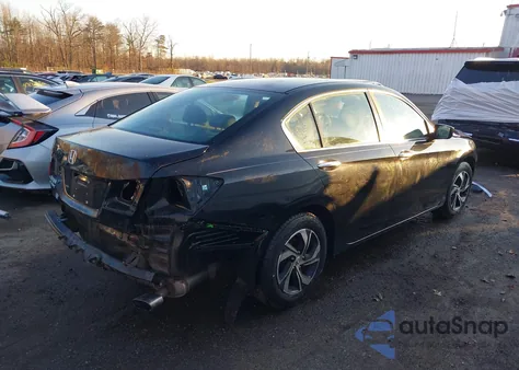 2017 Honda Accord Lx z USA, uszkodzony, nr VIN 1HGCR2F3XHA070483